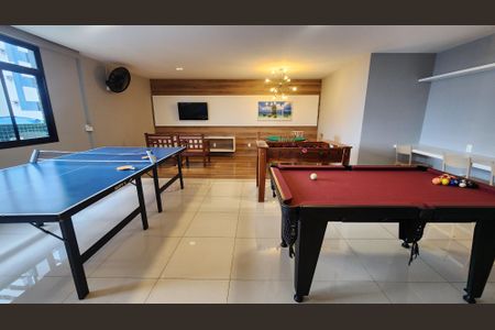 Apartamento para alugar com 68m², 2 quartos e 1 vagaÁrea comum 