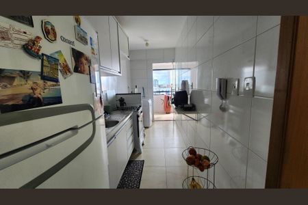 Apartamento para alugar com 68m², 2 quartos e 1 vagaCozinha 