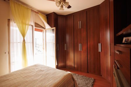 Casa para alugar com 129m², 3 quartos e 2 vagasSuíte