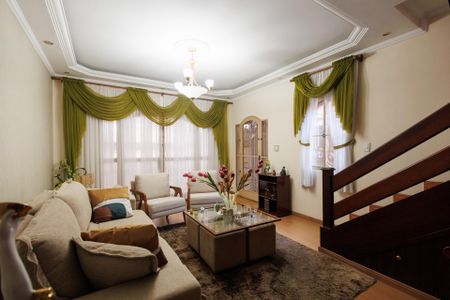 Sala de casa para alugar com 3 quartos, 129m² em Vila Jaboticabeira, Taubaté