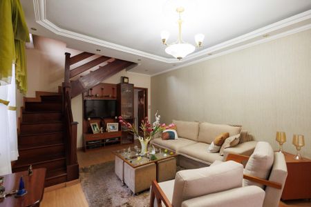 Casa para alugar com 129m², 3 quartos e 2 vagasSala