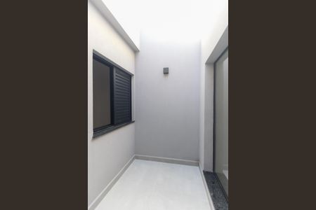 Casa à venda com 153m², 3 quartos e 2 vagas Casa à venda com 153m², 3 quartos e 2 vagasJardim de Inverno