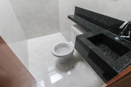 Casa à venda com 153m², 3 quartos e 2 vagas Casa à venda com 153m², 3 quartos e 2 vagasBanheiro da Suíte 3