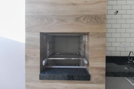 Casa à venda com 153m², 3 quartos e 2 vagas Casa à venda com 153m², 3 quartos e 2 vagasChurrasqueira - Área de Serviço