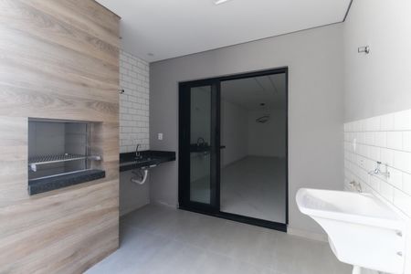 Casa à venda com 153m², 3 quartos e 2 vagas Casa à venda com 153m², 3 quartos e 2 vagasChurrasqueira - Área de Serviço