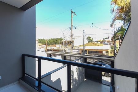 Casa à venda com 153m², 3 quartos e 2 vagas Casa à venda com 153m², 3 quartos e 2 vagasVaranda da Sala