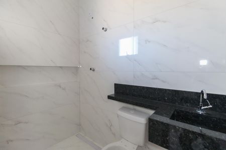 Casa à venda com 153m², 3 quartos e 2 vagas Casa à venda com 153m², 3 quartos e 2 vagasBanheiro da Suíte 1