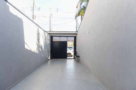 Casa à venda com 153m², 3 quartos e 2 vagas Casa à venda com 153m², 3 quartos e 2 vagasGaragem