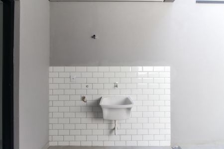 Casa à venda com 153m², 3 quartos e 2 vagas Casa à venda com 153m², 3 quartos e 2 vagasChurrasqueira - Área de Serviço