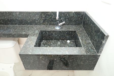 Casa à venda com 153m², 3 quartos e 2 vagasBanheiro 1 - Suíte 1