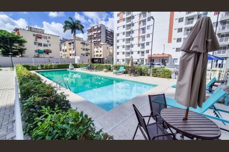 Apartamento para alugar com 40m², 2 quartos e sem vagaÁrea comum - Piscina