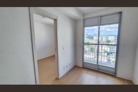 Sala de apartamento para alugar com 2 quartos, 40m² em Irajá, Rio de Janeiro