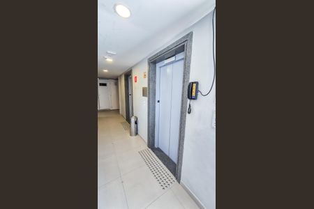 Apartamento para alugar com 40m², 2 quartos e sem vagaElevadores