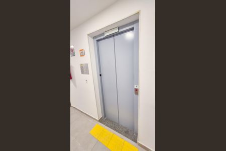 Apartamento para alugar com 40m², 2 quartos e sem vagaElevadores