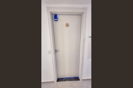 Apartamento para alugar com 40m², 2 quartos e sem vagaEntrada do Apartamento e caixinha 