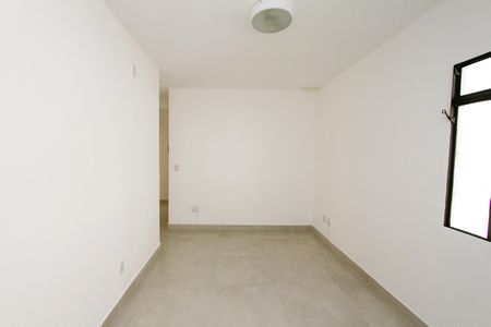 Sala de apartamento à venda com 3 quartos, 75m² em João Pinheiro, Belo Horizonte