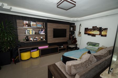 Apartamento à venda com 125m², 3 quartos e 1 vagaSala de TV