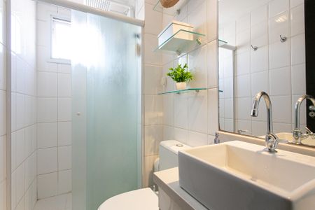 Apartamento à venda com 52m², 2 quartos e 1 vaga Apartamento à venda com 52m², 2 quartos e 1 vagaBanheiro