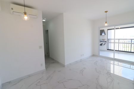 Sala de apartamento para alugar com 2 quartos, 70m² em Centro, Osasco