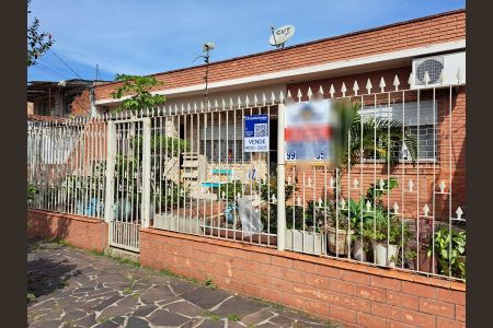 Casa à venda com 100m², 2 quartos e 1 vagaPlaca na Fachada