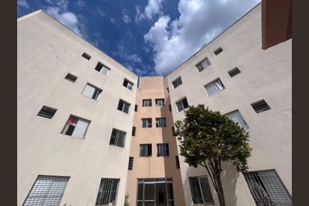 Apartamento para alugar com 56m², 2 quartos e 1 vaga Apartamento para alugar com 56m², 2 quartos e 1 vagaFachada interna