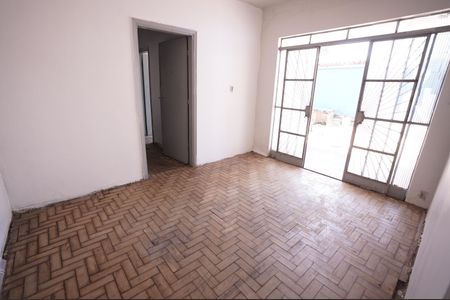 Casa para alugar com 3 quartos, 406m² em Leste Vila Nova, Goiânia
