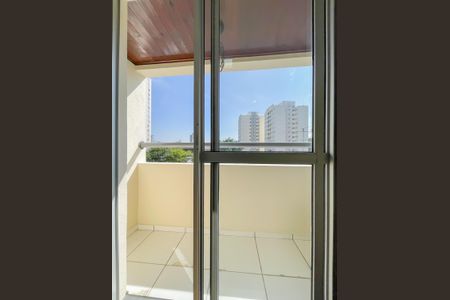 Sacada de apartamento para alugar com 3 quartos, 62m² em Jaguaré, Osasco