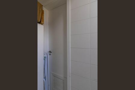 Apartamento à venda com 114m², 4 quartos e 2 vagasBanheiro de Serviço 