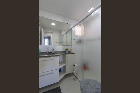 Apartamento à venda com 114m², 4 quartos e 2 vagasBanheiro 