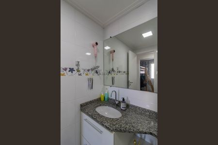 Apartamento à venda com 114m², 4 quartos e 2 vagasBanheiro 