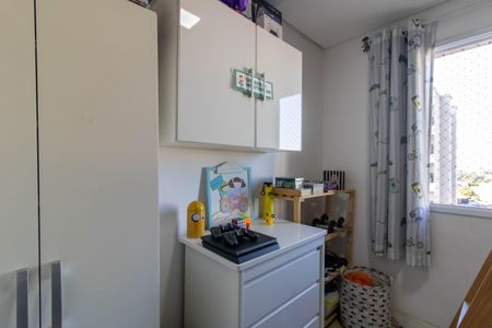Apartamento à venda com 114m², 4 quartos e 2 vagasQuarto 4
