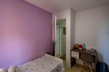 Apartamento à venda com 114m², 4 quartos e 2 vagasQuarto 2