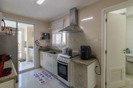 Apartamento à venda com 114m², 4 quartos e 2 vagasCozinha