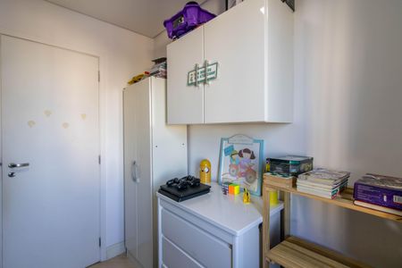 Apartamento à venda com 114m², 4 quartos e 2 vagasQuarto 4