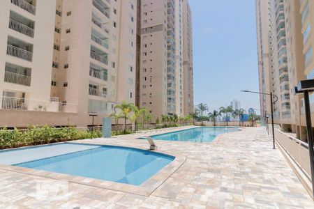 Apartamento à venda com 114m², 4 quartos e 2 vagasArea Comum - Piscina