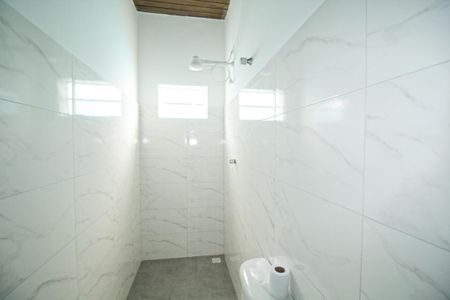 Banheiro de casa para alugar com 1 quarto, 40m² em Casa Verde, São Paulo