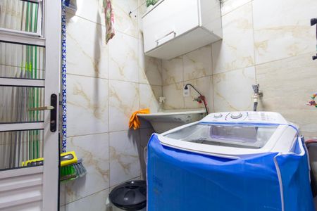 Casa de condomínio à venda com 78m², 2 quartos e 1 vagaÁrea de Serviço