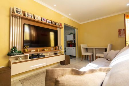 Casa de condomínio à venda com 78m², 2 quartos e 1 vagaSala