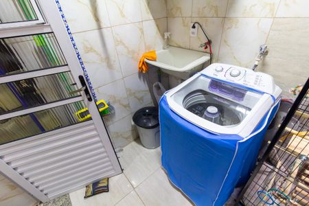 Casa de condomínio à venda com 78m², 2 quartos e 1 vagaÁrea de Serviço