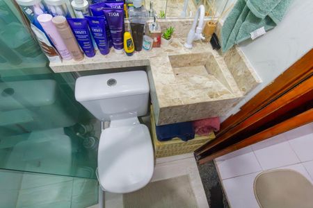 Casa de condomínio à venda com 78m², 2 quartos e 1 vagaBanheiro 2