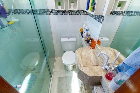 Casa de condomínio à venda com 78m², 2 quartos e 1 vagaBanheiro 1