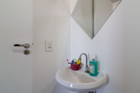 Apartamento para alugar com 32m², 2 quartos e sem vaga Apartamento para alugar com 32m², 2 quartos e sem vagaBanheiro