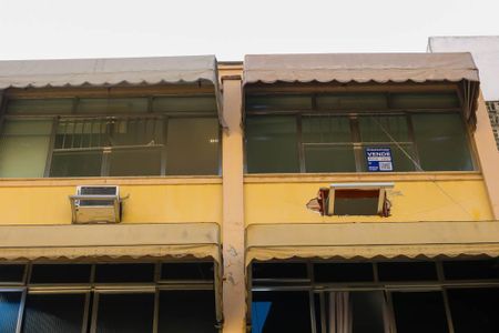 Apartamento à venda com 50m², 2 quartos e 1 vaga Apartamento à venda com 50m², 2 quartos e 1 vagaFachada