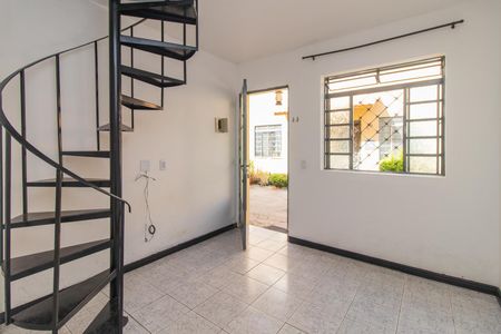 Sala de casa de condomínio para alugar com 2 quartos, 2147483647m² em Cavalhada, Porto Alegre