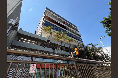 Apartamento à venda com 75m², 1 quarto e 2 vagasFachada