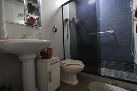 Apartamento à venda com 75m², 1 quarto e 2 vagasBanheiro