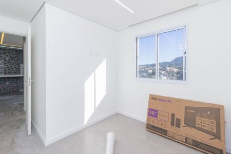Quarto 1 de apartamento para alugar com 2 quartos, 38m² em Vila Jaraguá, São Paulo