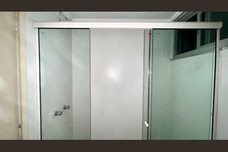 Apartamento à venda com 102m², 3 quartos e 1 vaga Apartamento à venda com 102m², 3 quartos e 1 vagaBanheiro