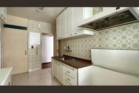 Apartamento à venda com 102m², 3 quartos e 1 vaga Apartamento à venda com 102m², 3 quartos e 1 vagaCozinha
