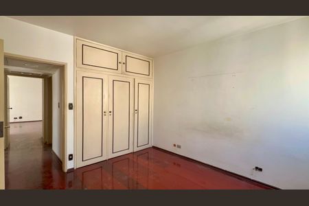 Apartamento à venda com 102m², 3 quartos e 1 vaga Apartamento à venda com 102m², 3 quartos e 1 vagaSuite